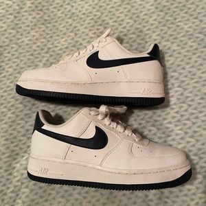 Womens White and Navy blue af1’s